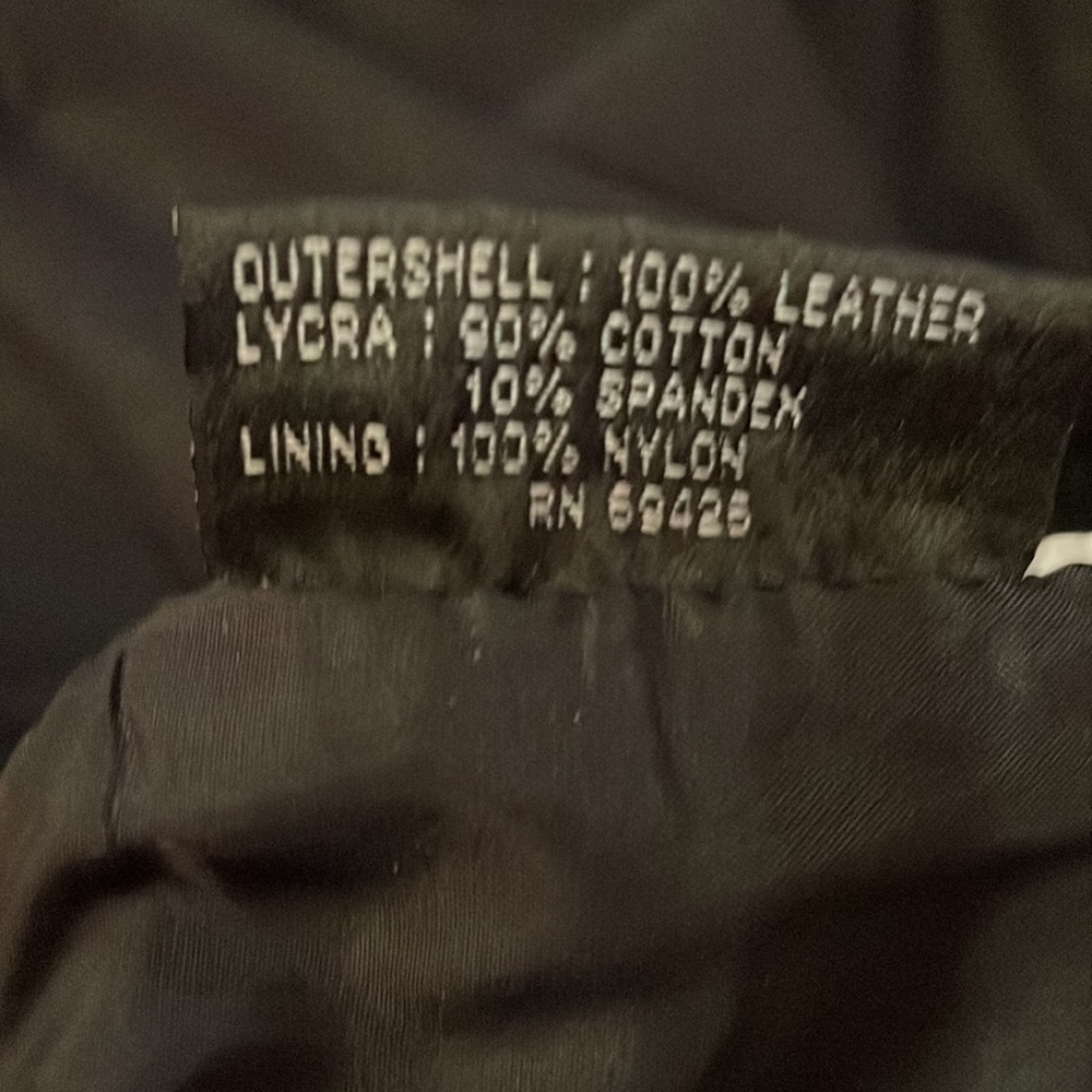 Black leather vest - Picture 4 of 5
